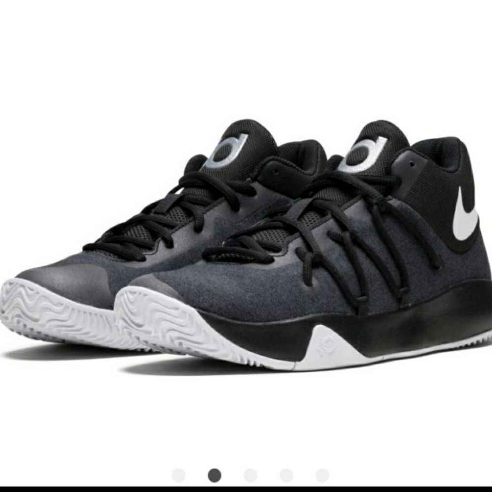 NIKE KIDS TREY 5V YOUNG BASKETBALL TRAINING SNEAKER SHOE